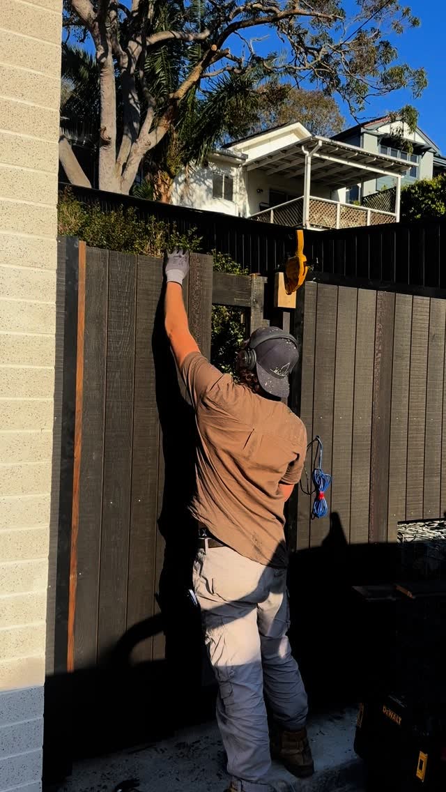 Building a timber screen, Tillow Built work in progress